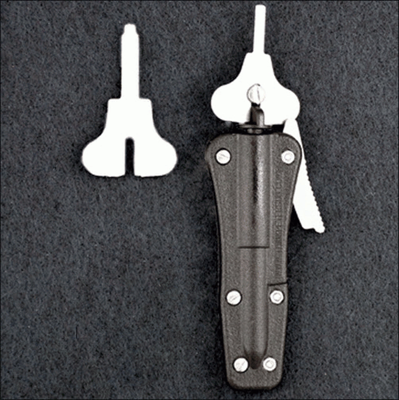 Experience Durability and Convenience with the PPS-2B Plug Spinner from ...